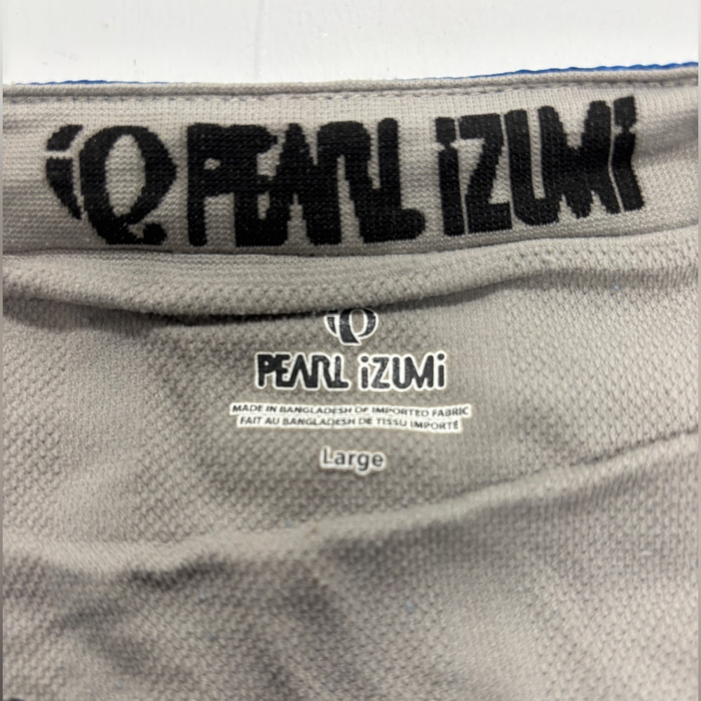 Pearl Izumi Blue and Gray Performance Shorts Men’s Large - Picture 7 of 7